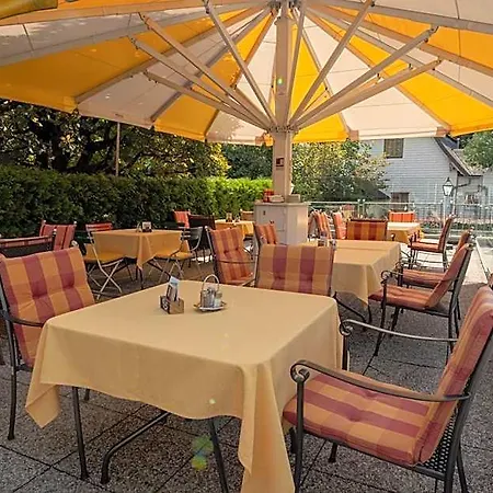 Hotel Brueckenwirt 3*