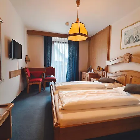 Hotel Brueckenwirt Hallein